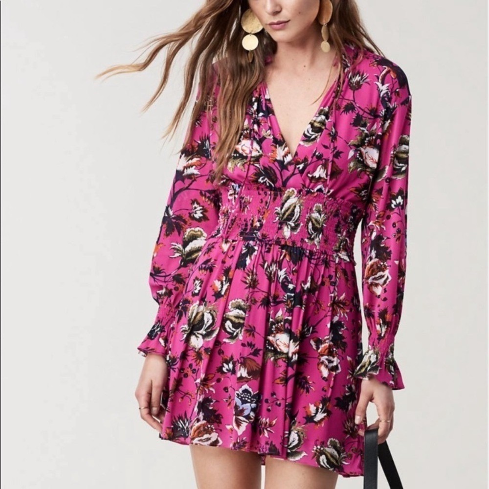 DVF Henrietta romper pink floral size M tie neck long sleeves abstract party‎